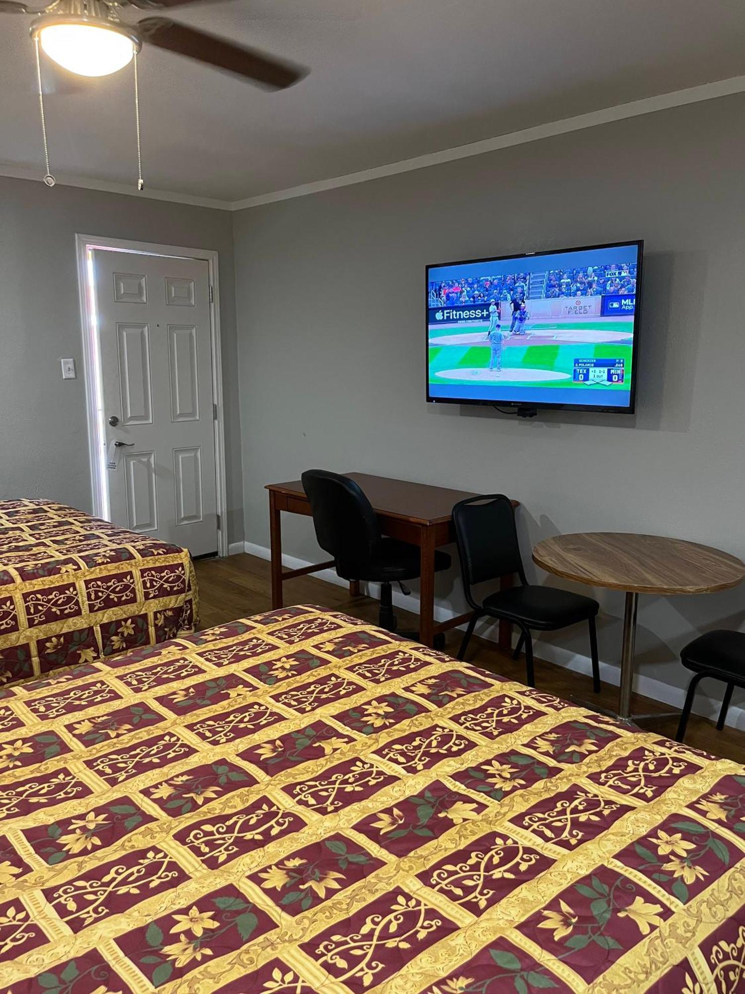 Ladybird Inn Johnson City Bagian luar foto